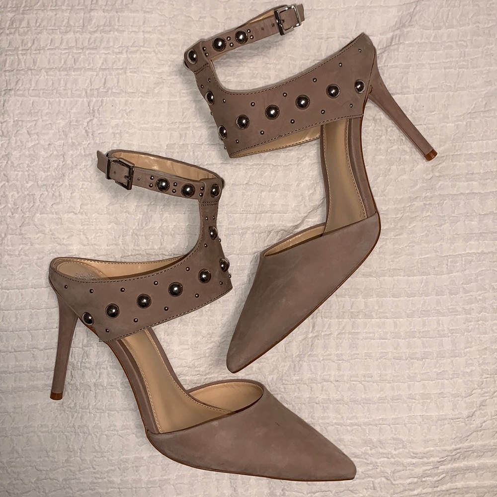 Vince Camuto suede pointy toe pumps
